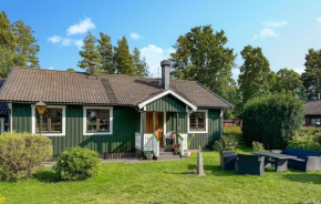 3 Bedroom Nice Home In Motala, Motala